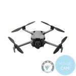 DJI Mini 5 Pro Vorderansicht mit ausgeklappten Propellern im Flug