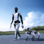 Magicbot Gen1 humanoider Roboter unterwegs mit Magicdog, gemeinsamer Spaziergang in natürlicher Umgebung
