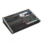 Roland VR-120HD mixer