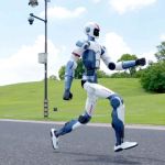 Unitree R1 EDU-U3 im Lieferumfang mit Akku, Controller und Ladegerät